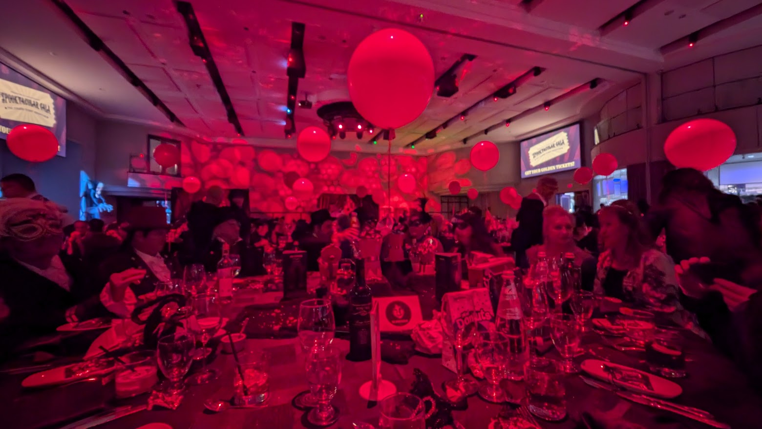 Read more about the article Epic Party in Toronto: DJ, Fireworks, & Photo Booth